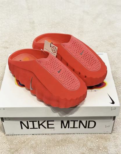 NIKE Mind 001