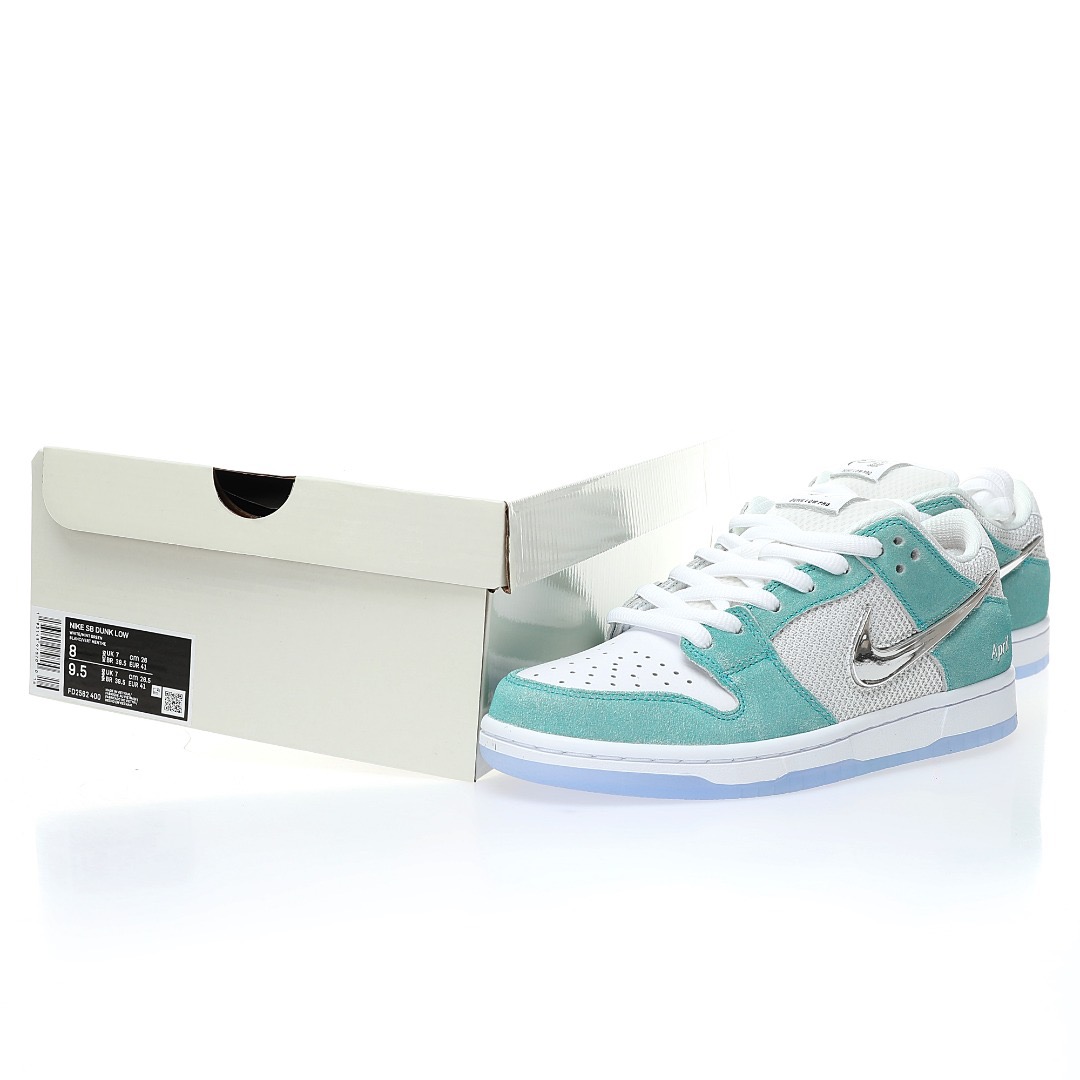 Dunk Low X April Skateboards