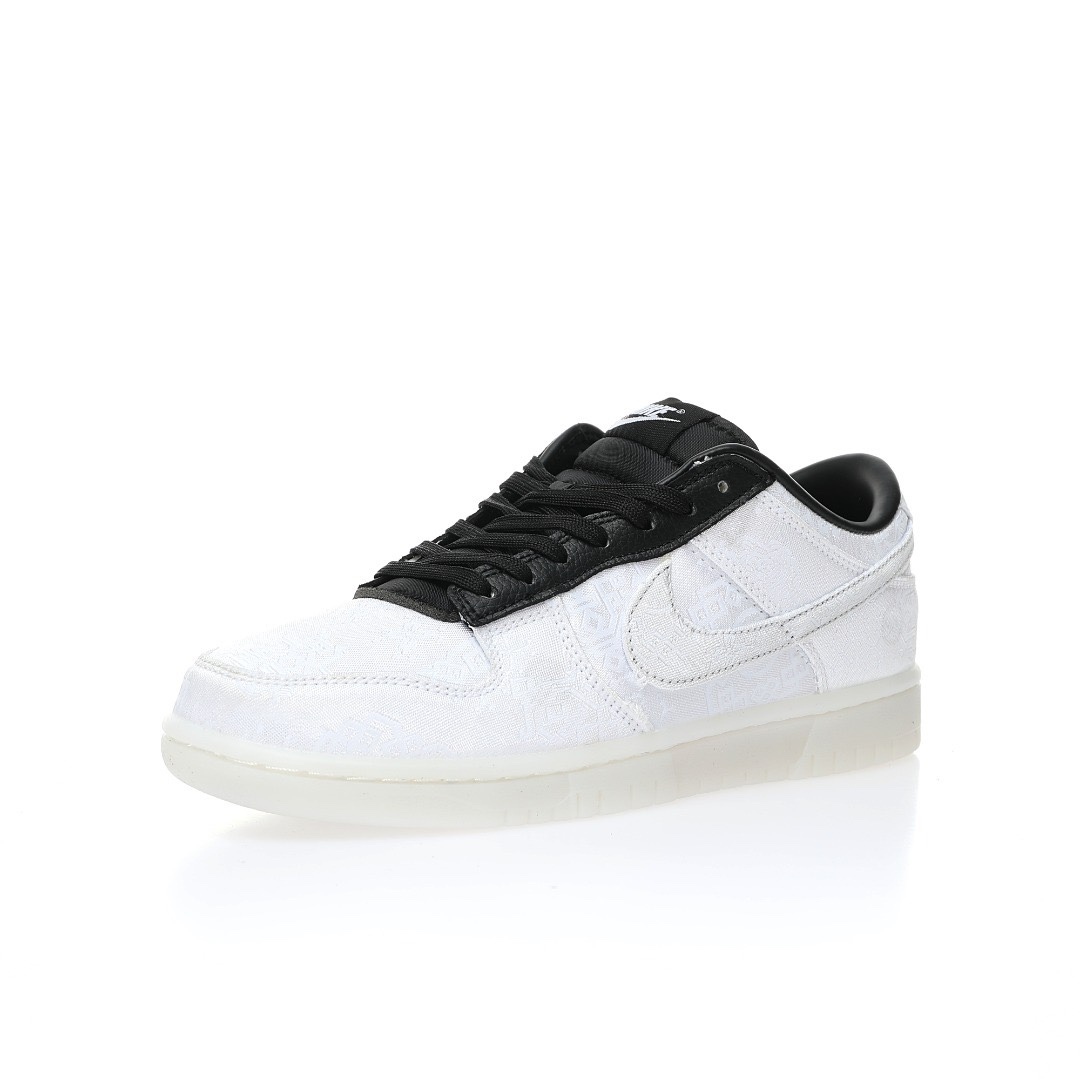 Fragment Design x Dunk