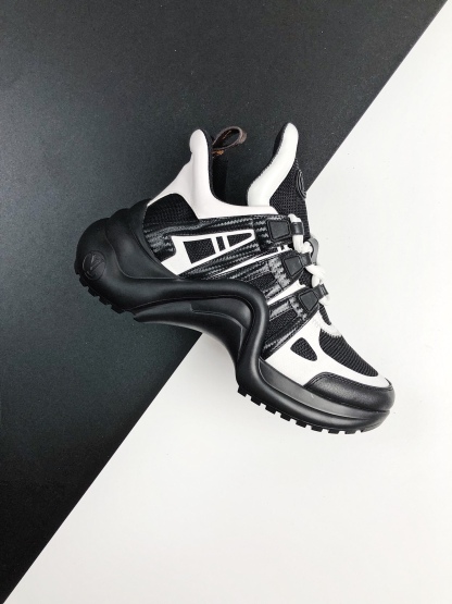 LOUIS VUITTON Archlight