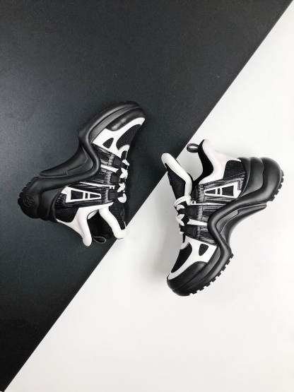 LOUIS VUITTON Archlight