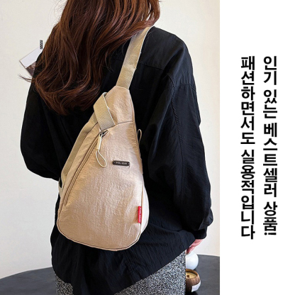 심플하고 가벼운 크로스백