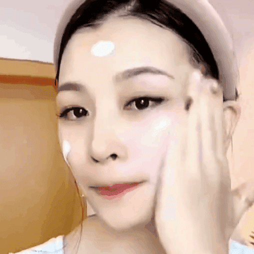 ครีมไนอาซินาไมด์เลดี้