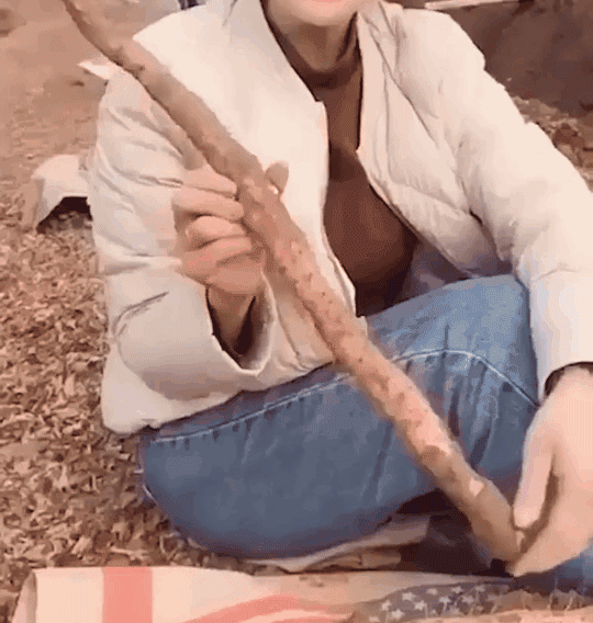 7f0a5b2a-5d78-4b7c-924b-3619fb2ce359.gif