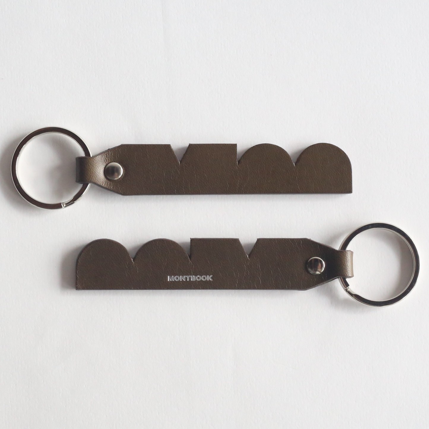 Montbook Logo Key Holder olive