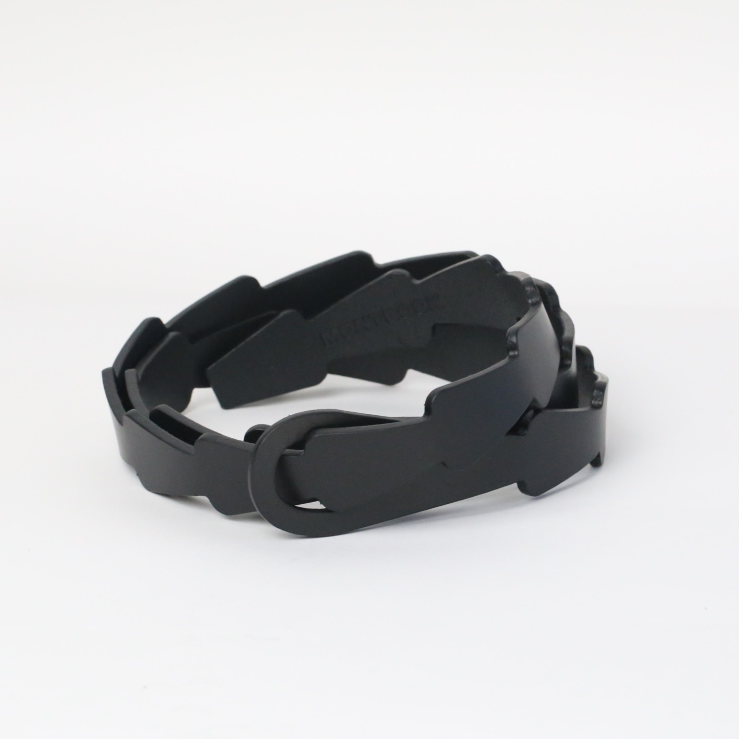 Buckle free belt