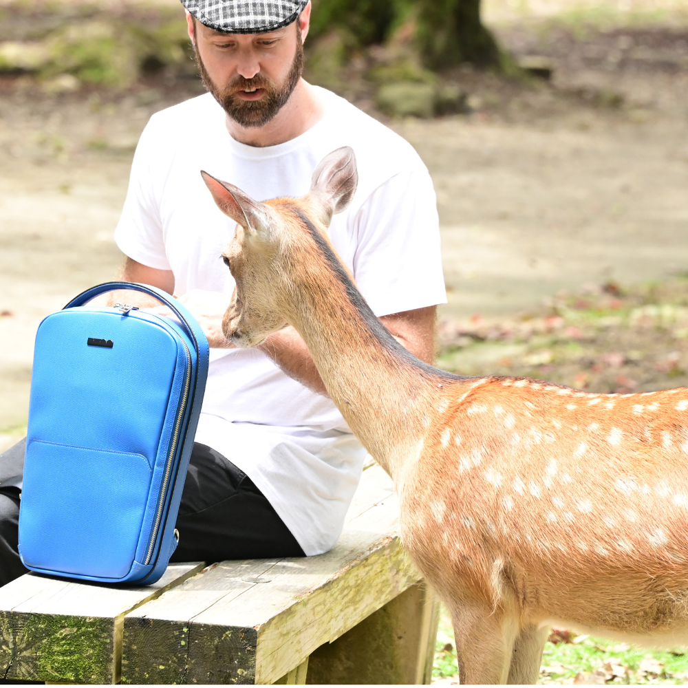 MONTBOOK: Sling Shoulder Bag