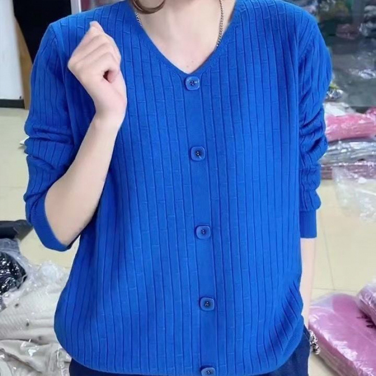 遮肉顯瘦寬鬆紐扣領針織衫