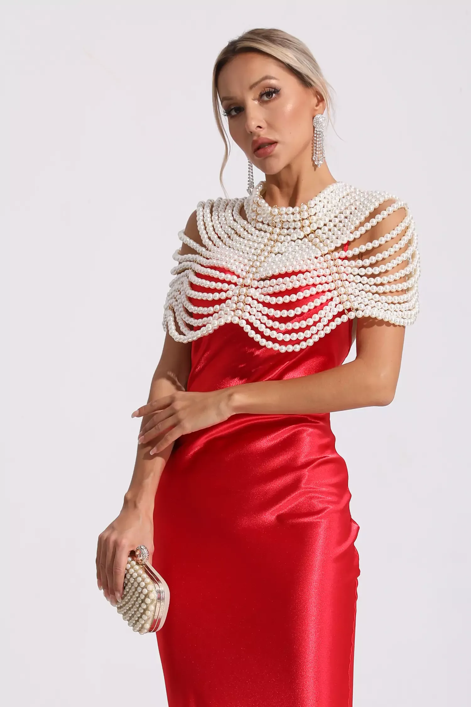 Motley Multilayer Pearl Shawl Necklace