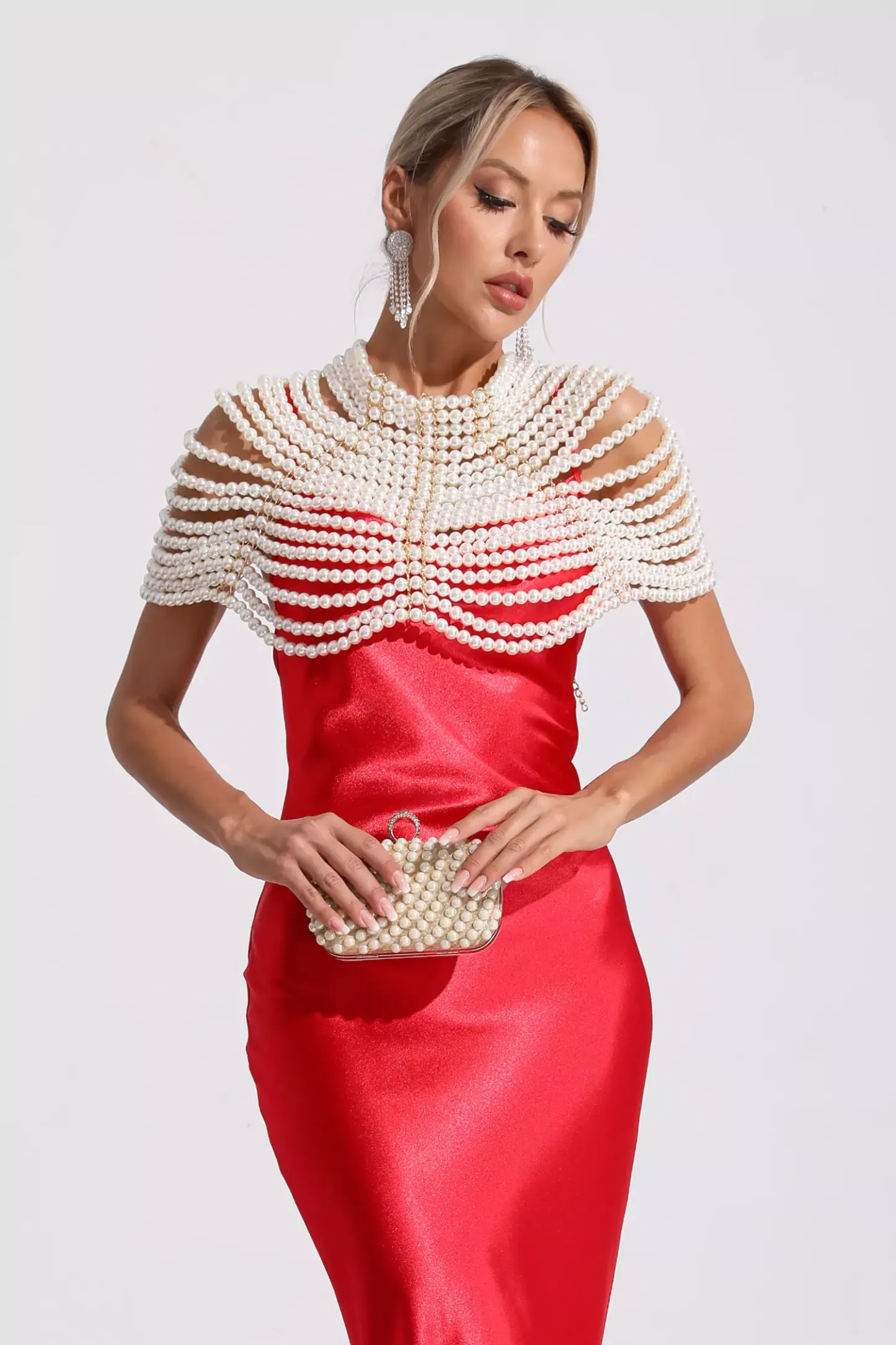 Motley Multilayer Pearl Shawl Necklace