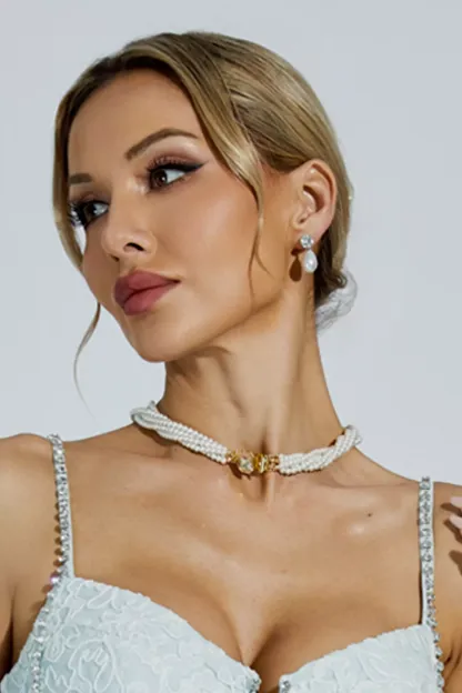 Effie White Pearl Necklace