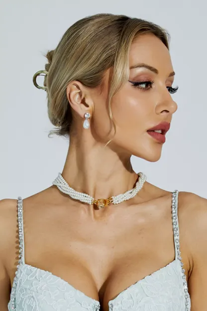 Effie White Pearl Necklace