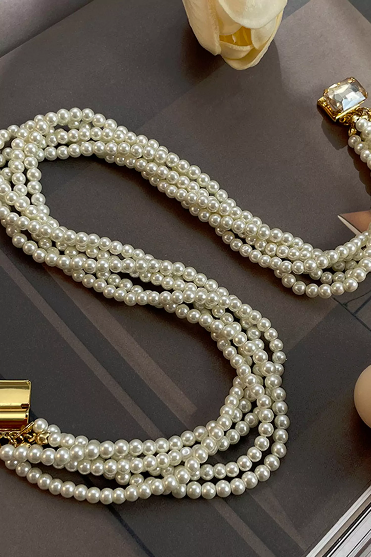 Effie White Pearl Necklace