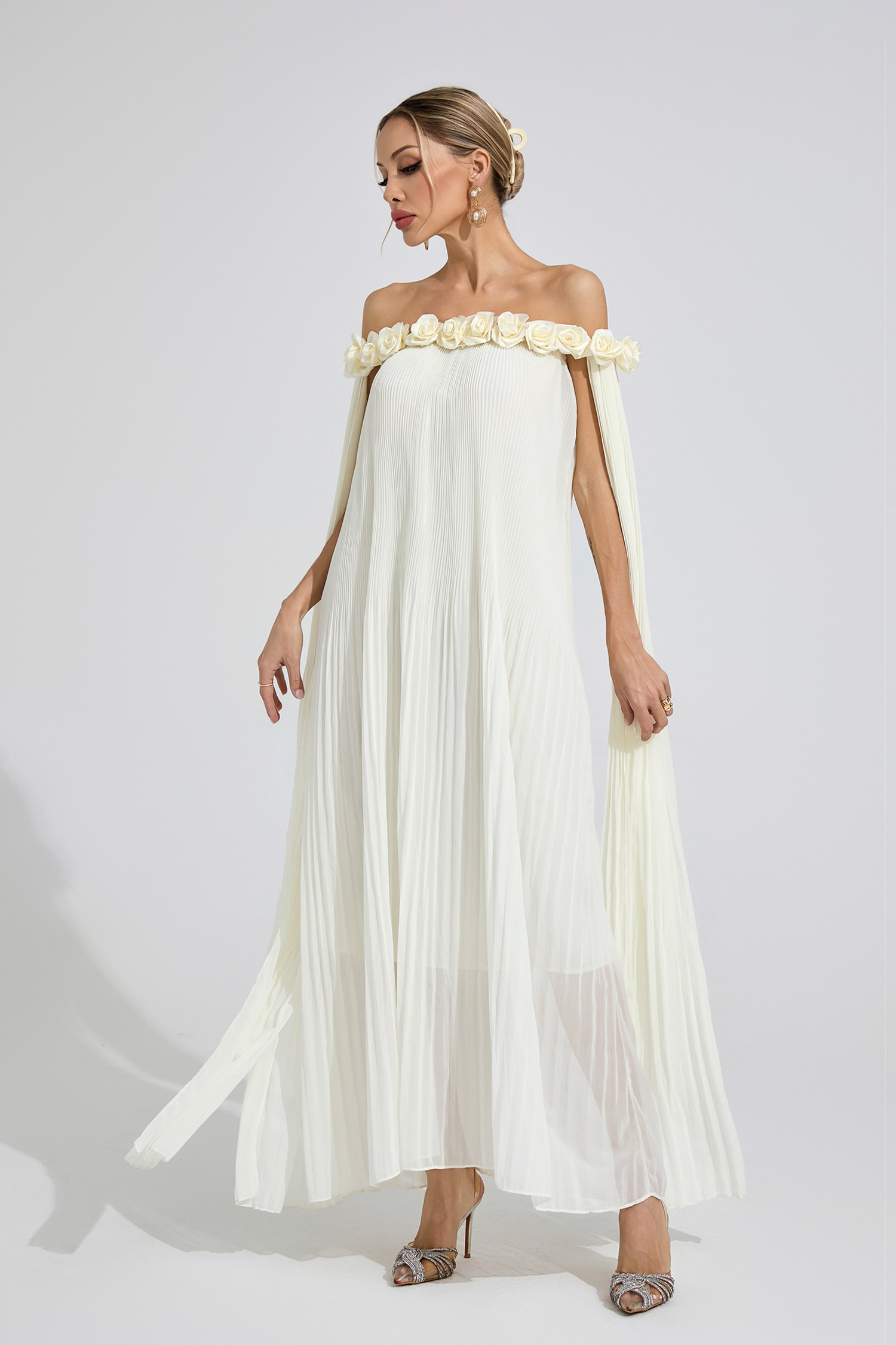 Isthmus Apricot Floral Maxi Dress