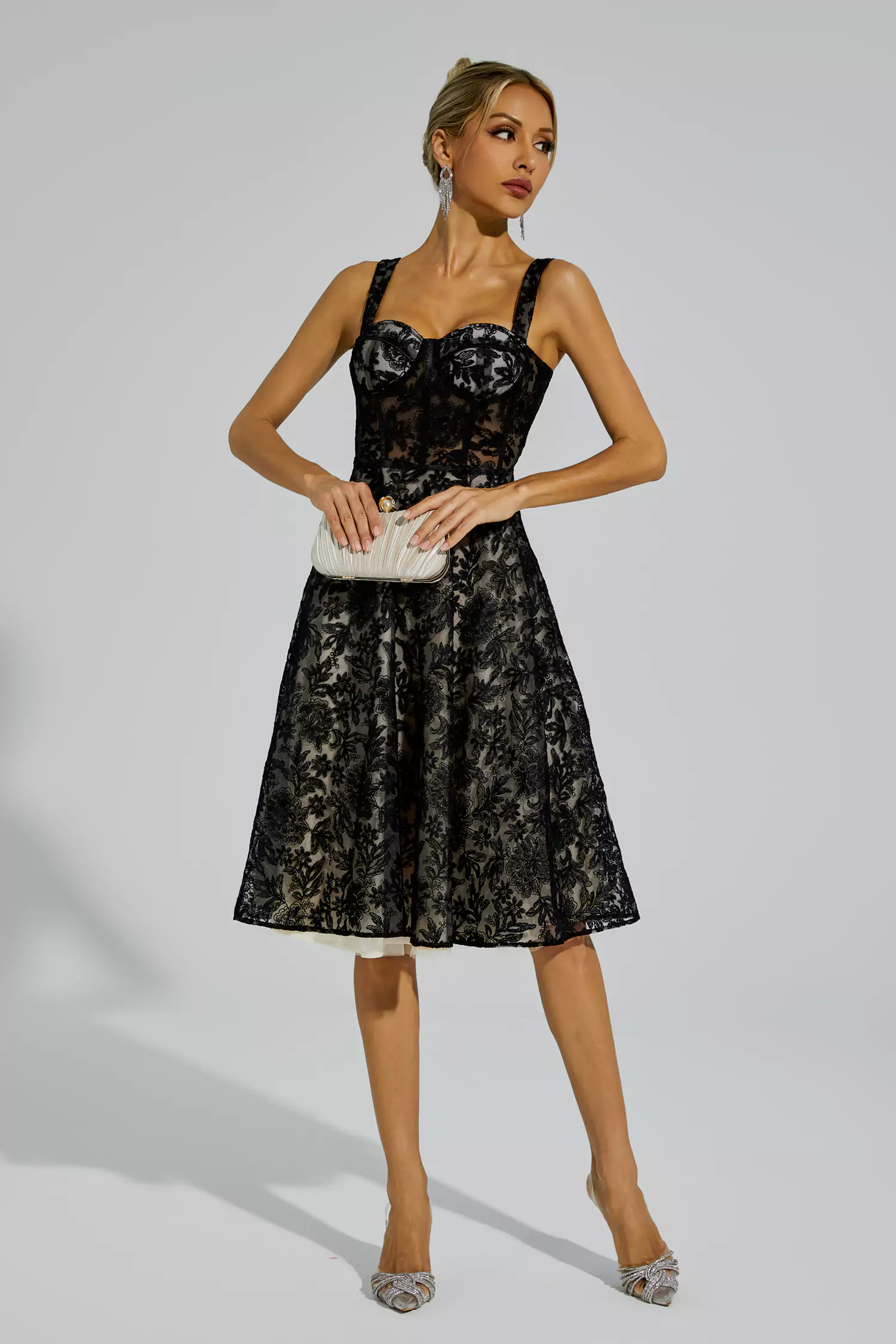 Narcissus Black Lace Embroideries Midi Dress