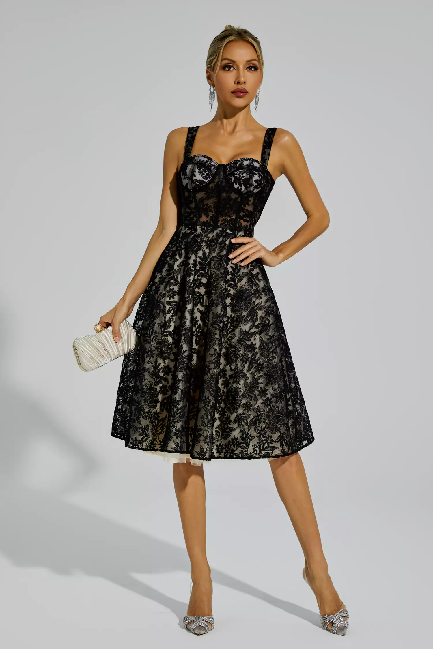 Narcissus Black Lace Embroideries Midi Dress