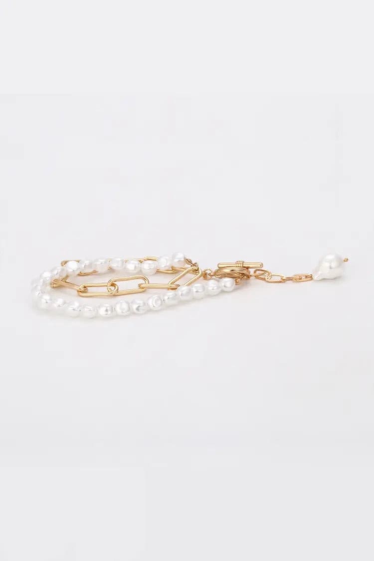 Finn Pearl Necklace