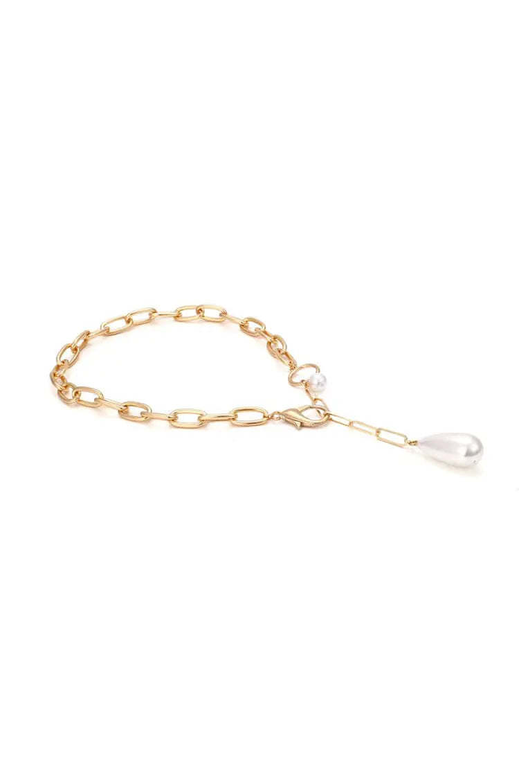 Chasel Baroque Pearl Necklace