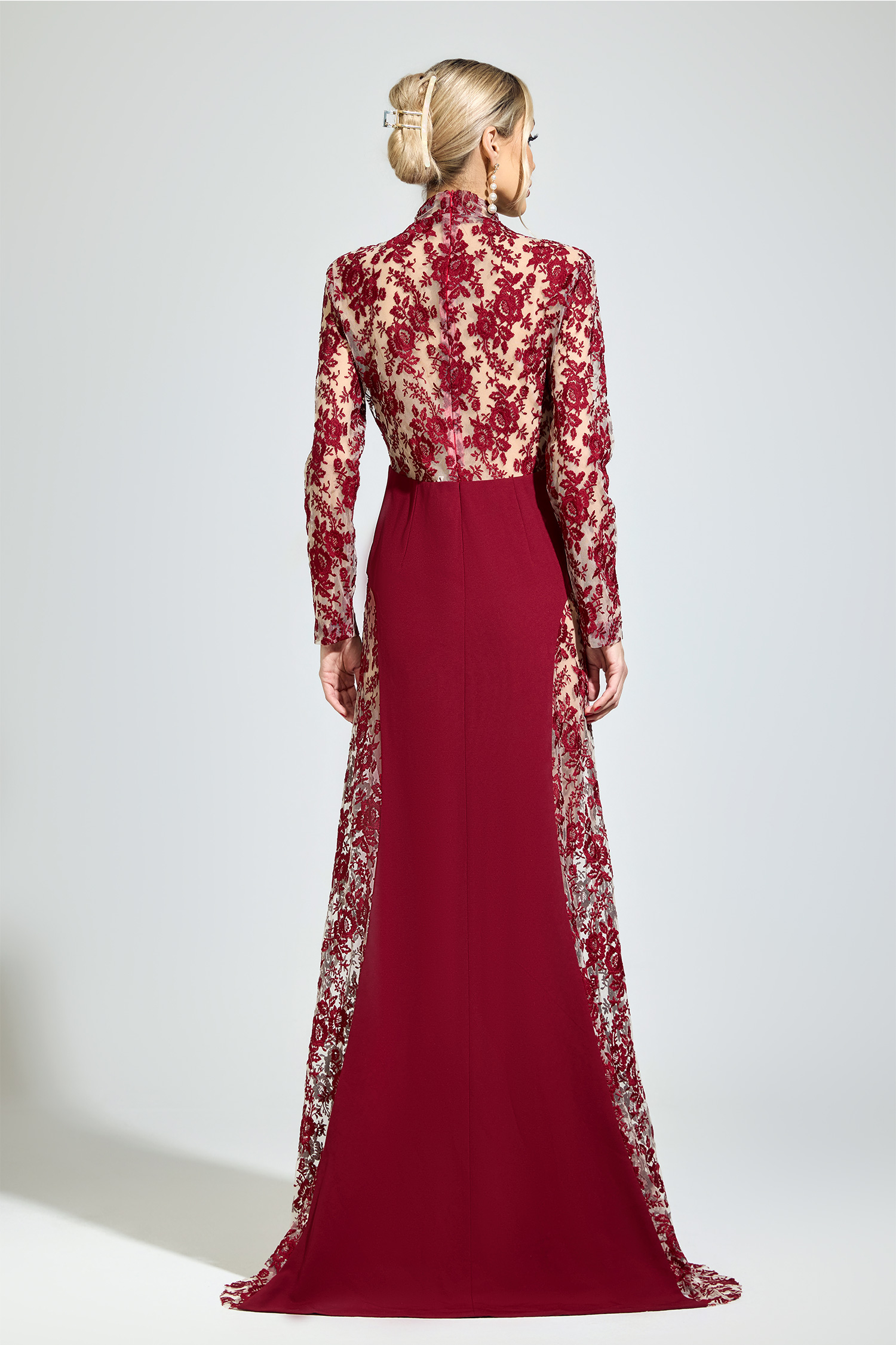 Deleuze Red Embroidered Formal Dress