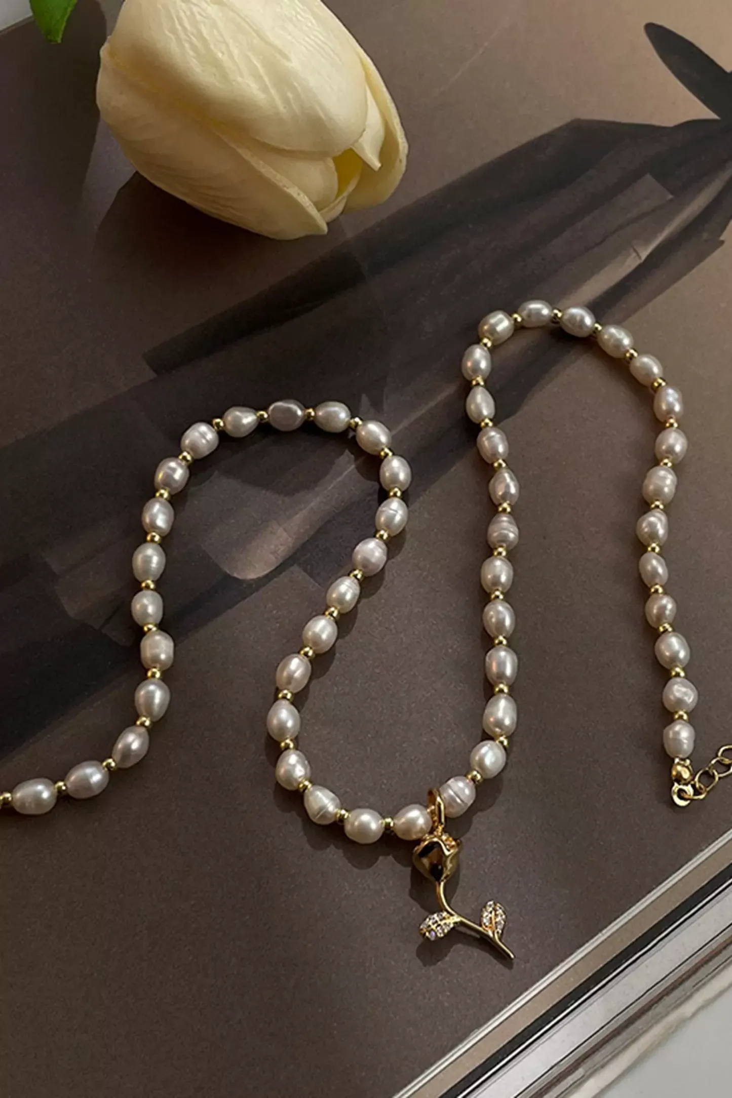 Hume White Pearl Rose Necklace