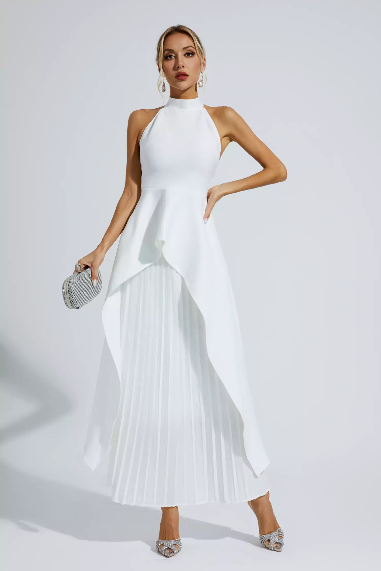 Verne White Irregular Set