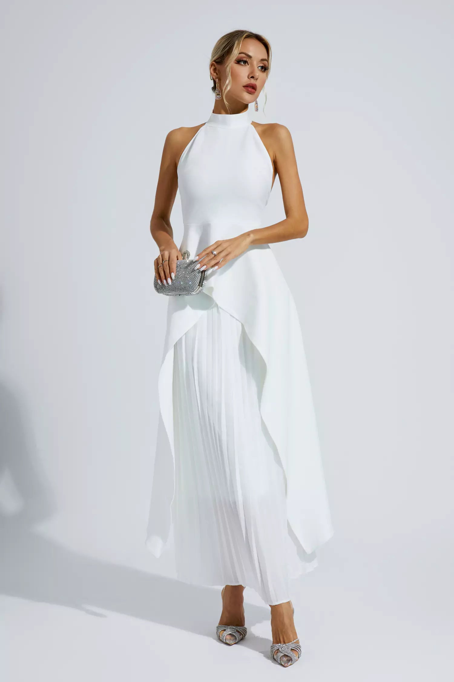 Verne White Irregular Set