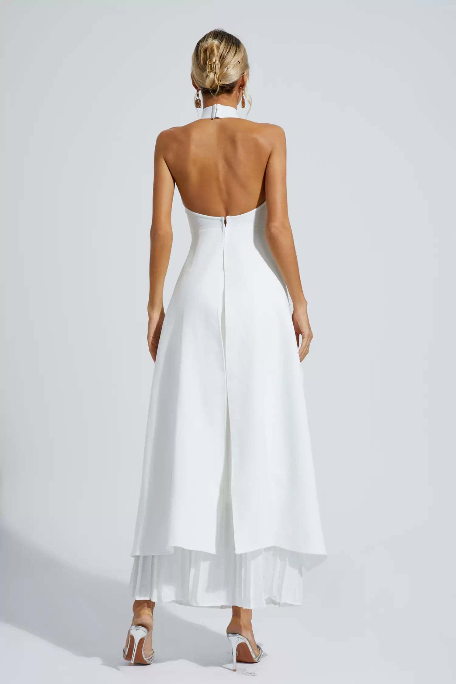 Verne White Irregular Set
