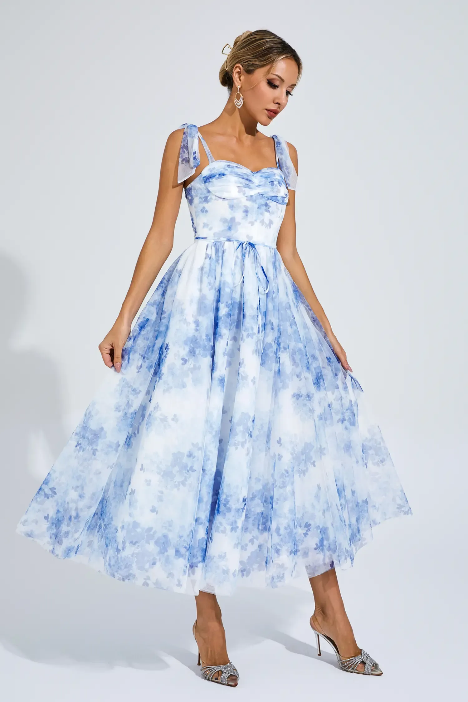 Zenobia Blue Flower Pinted Slip Dress