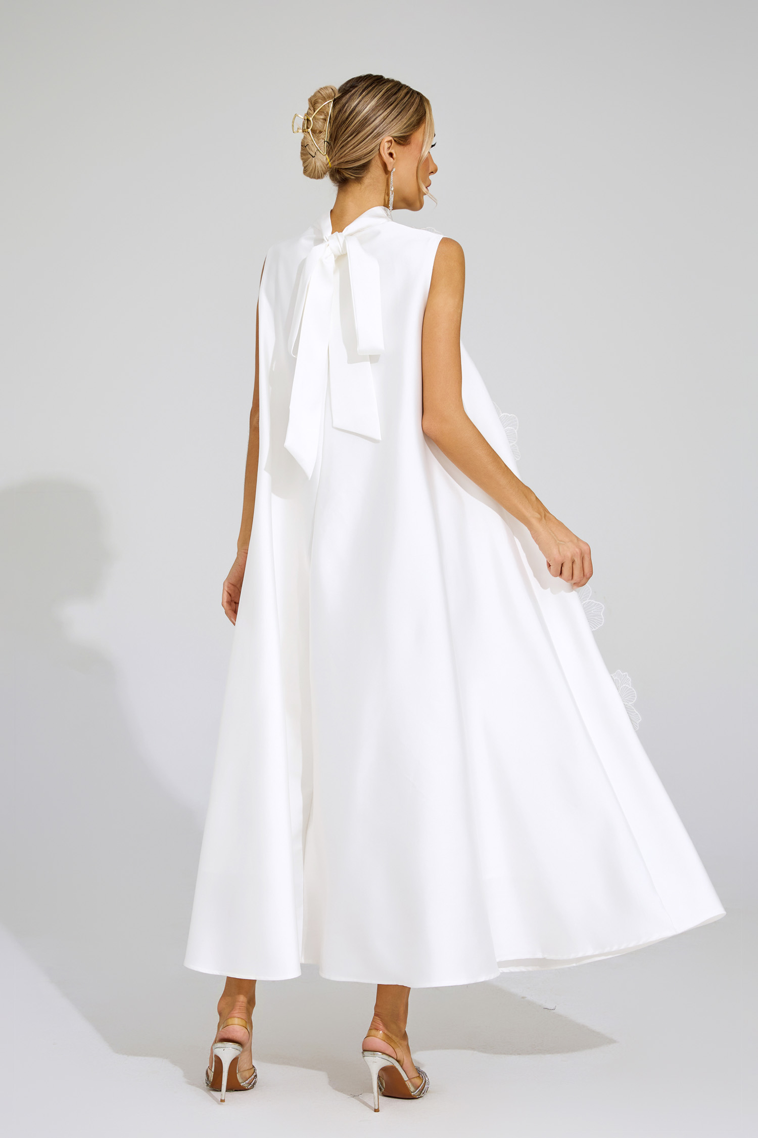 Edison White Flowers Sleeveless Dress