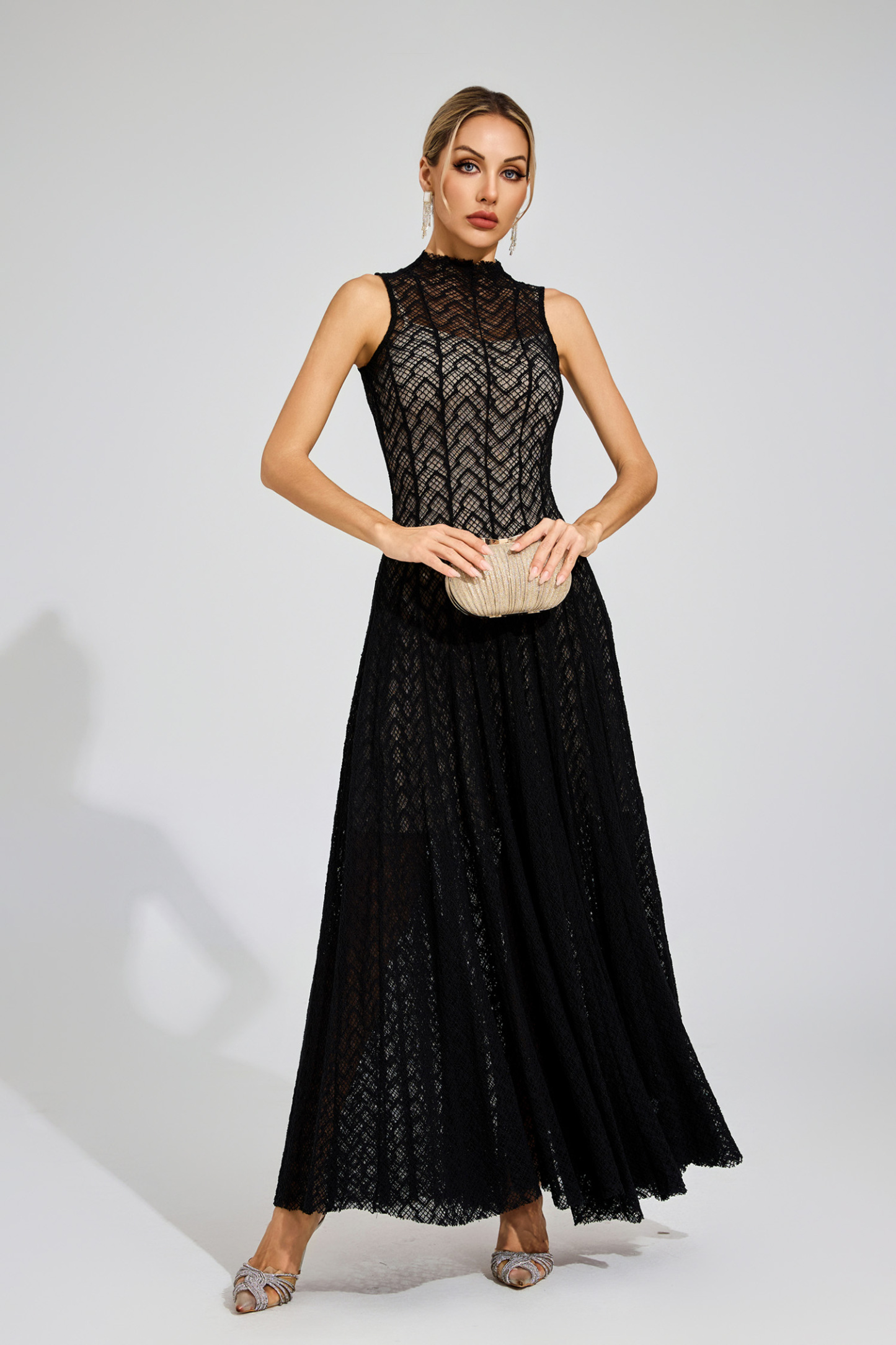 Phil Black Lace Sleeveless Dress