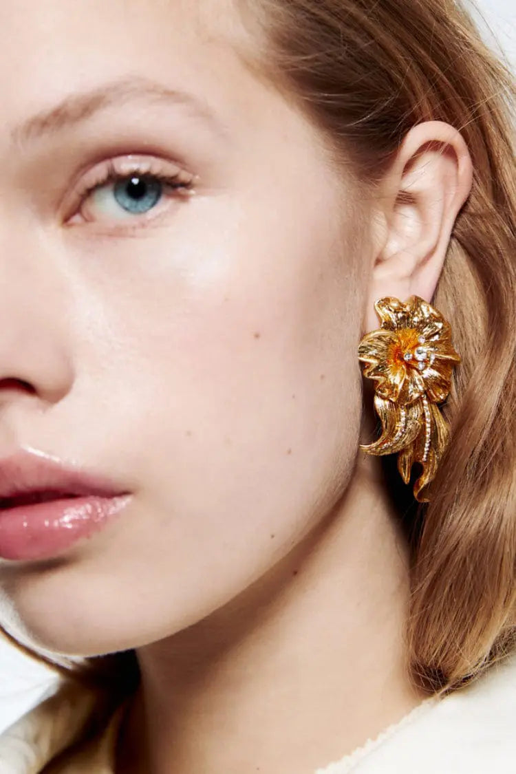Balsam Golden Flower Earrings
