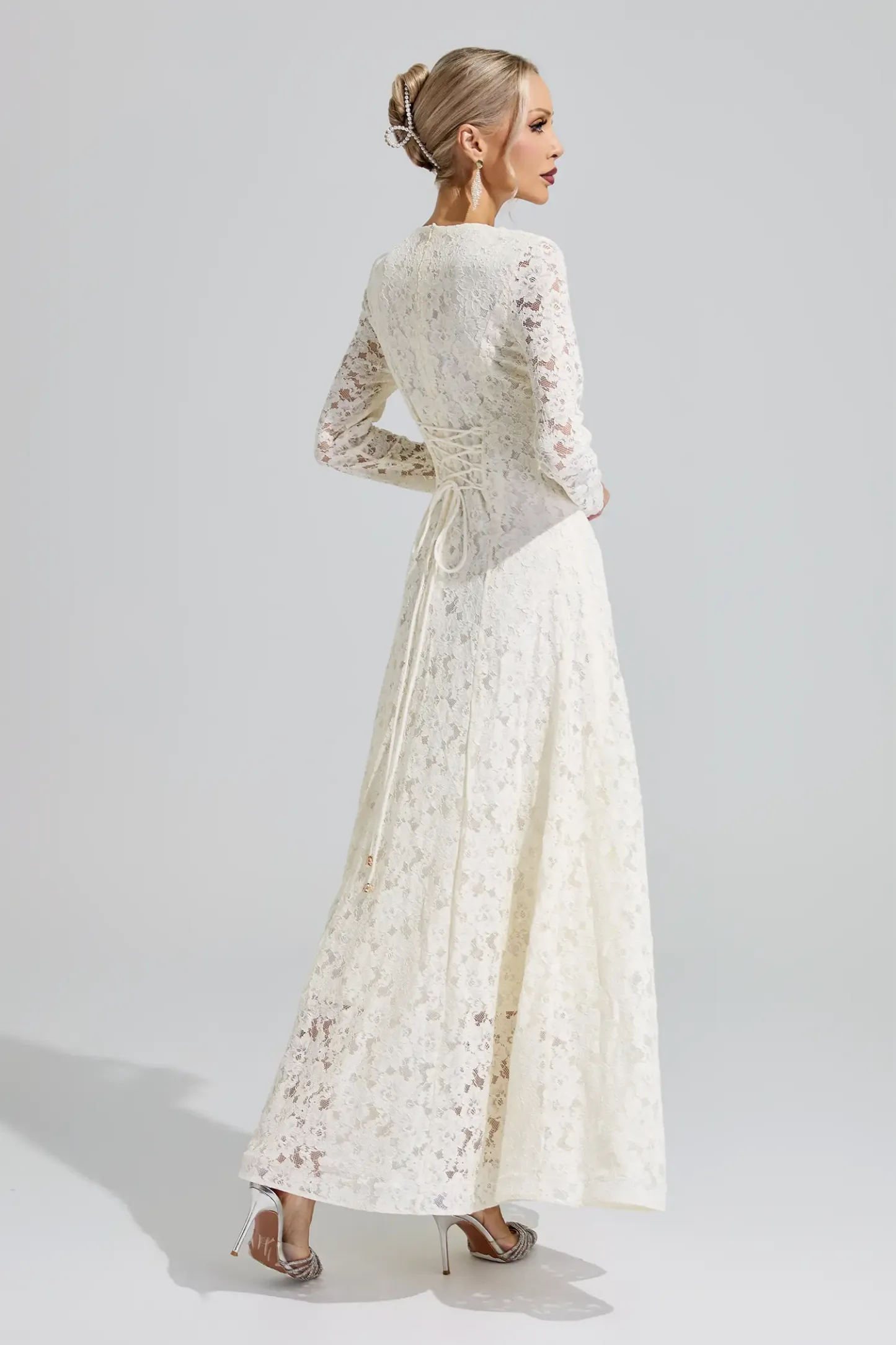 Beyoncé Apricot Lace Wedding Dress