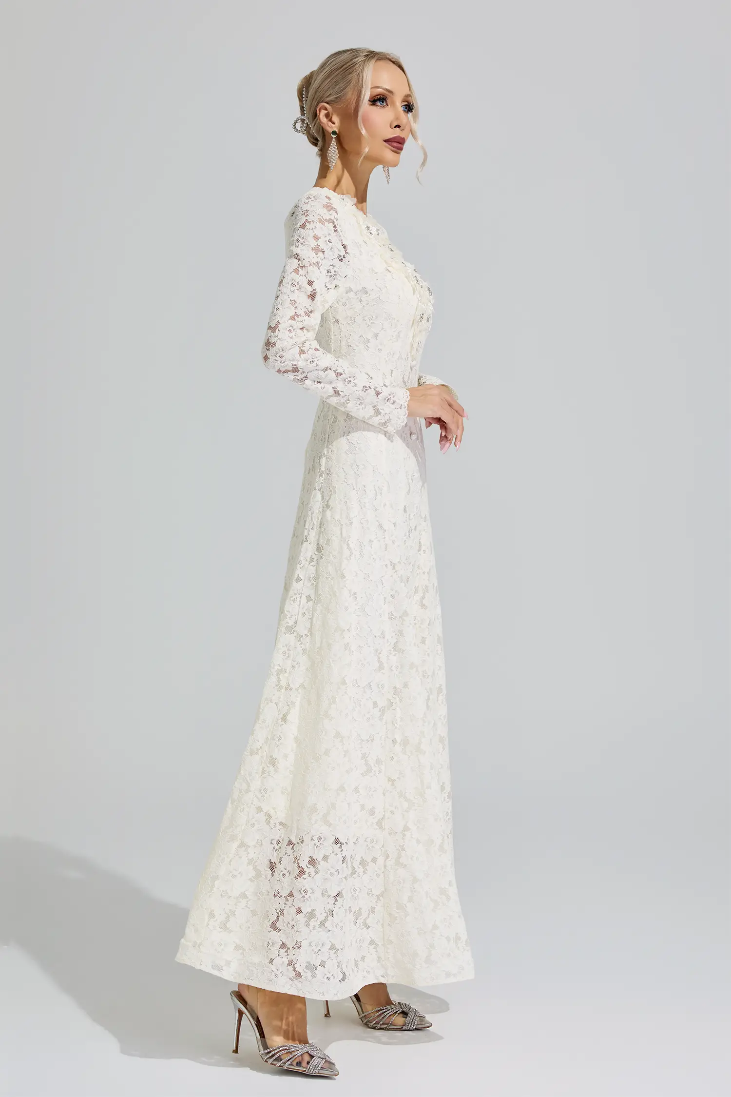Beyoncé Apricot Lace Wedding Dress