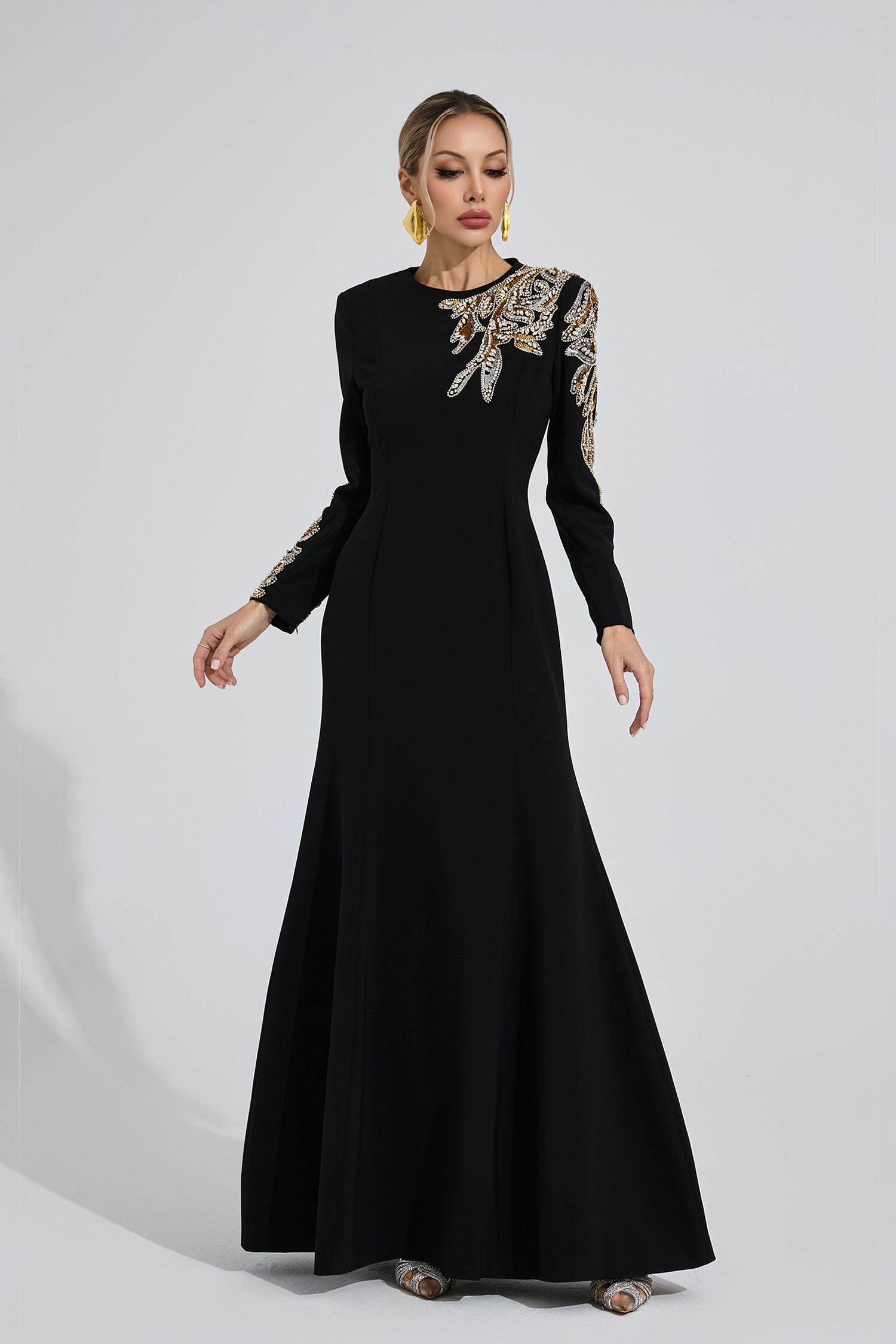 Crag Black Elegant Maxi Dress