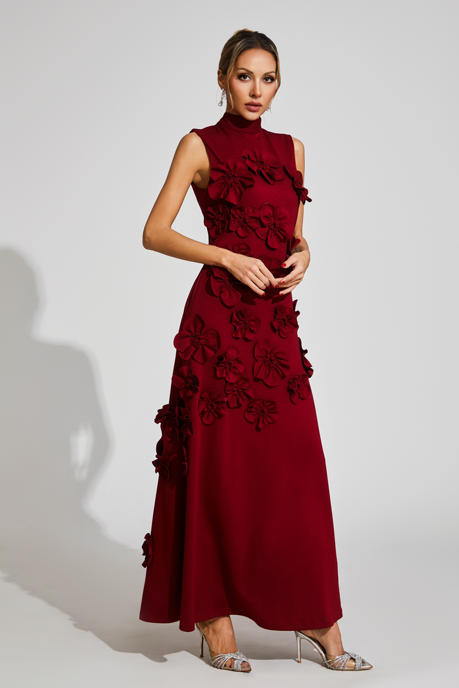 Whit Wine Red Rose Flower Maxi Dress