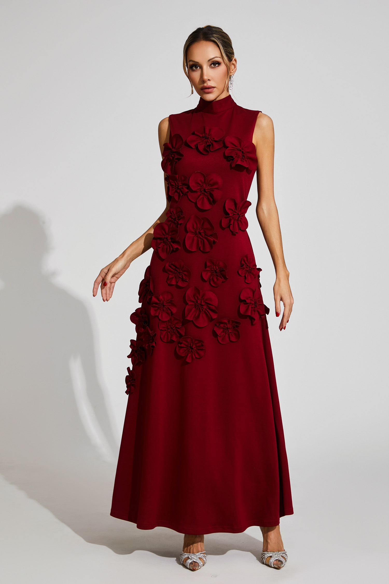 Whit Wine Red Rose Flower Maxi Dress