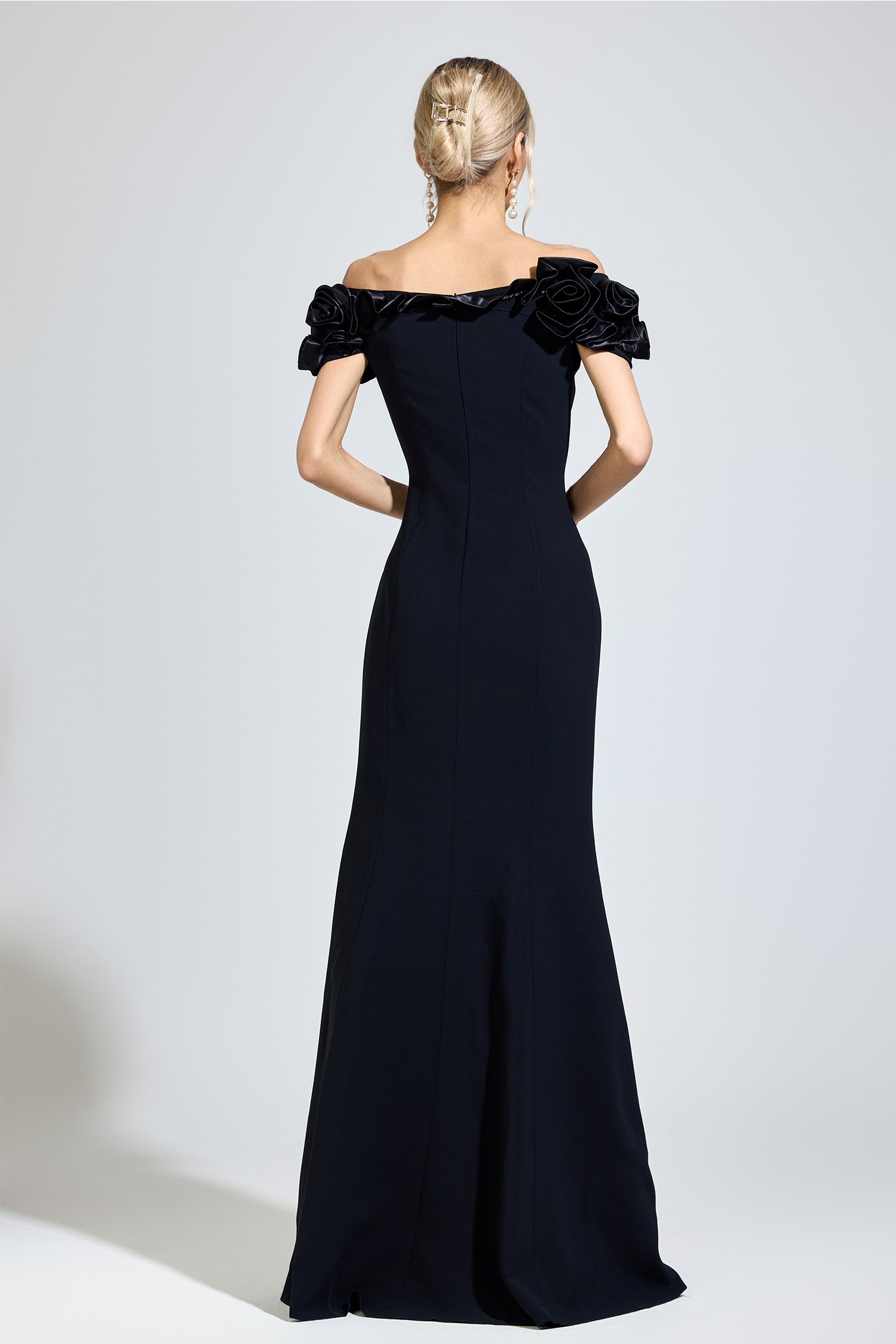 Sexton Black Floral  Maxi Dress