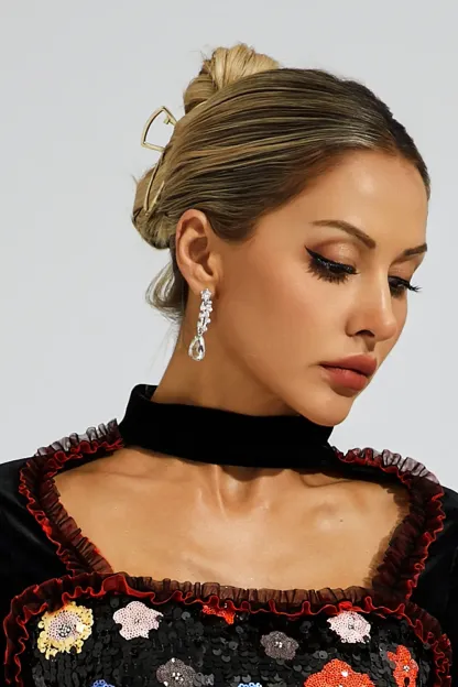 Edwiin Silver Crystal Earrings