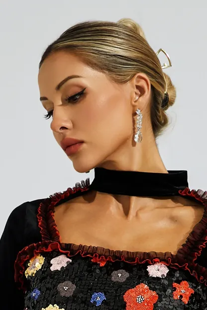 Edwiin Silver Crystal Earrings