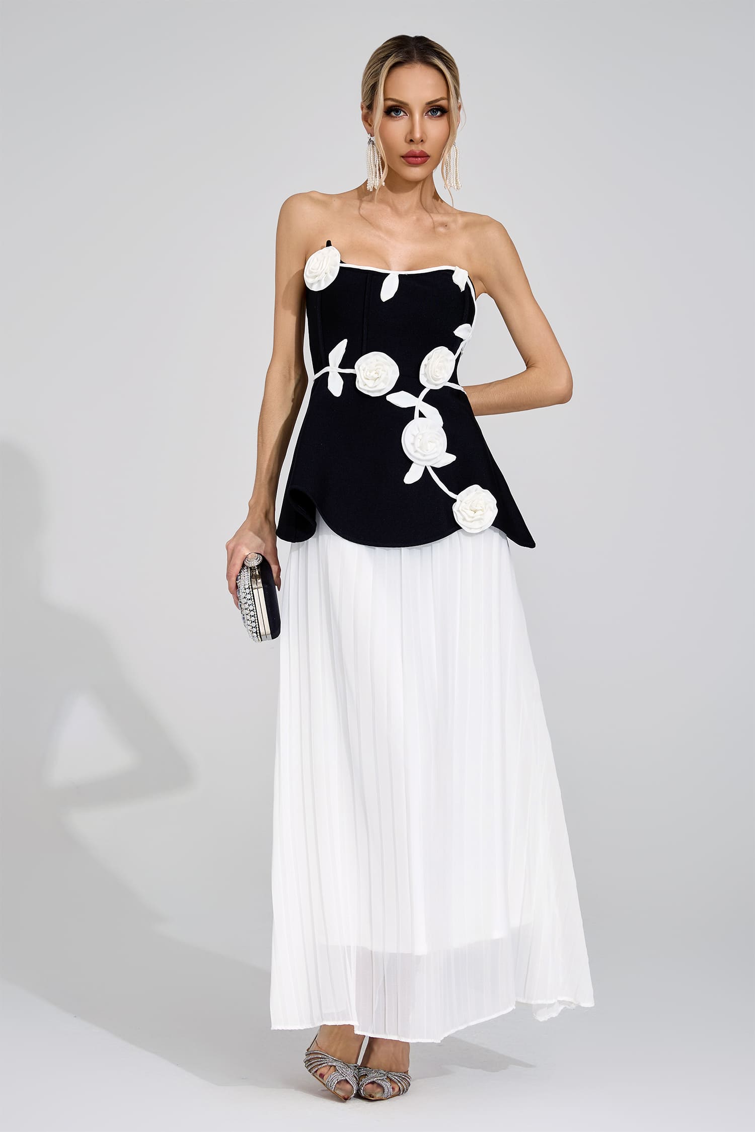 Tindra Black White Floral Maxi Dress