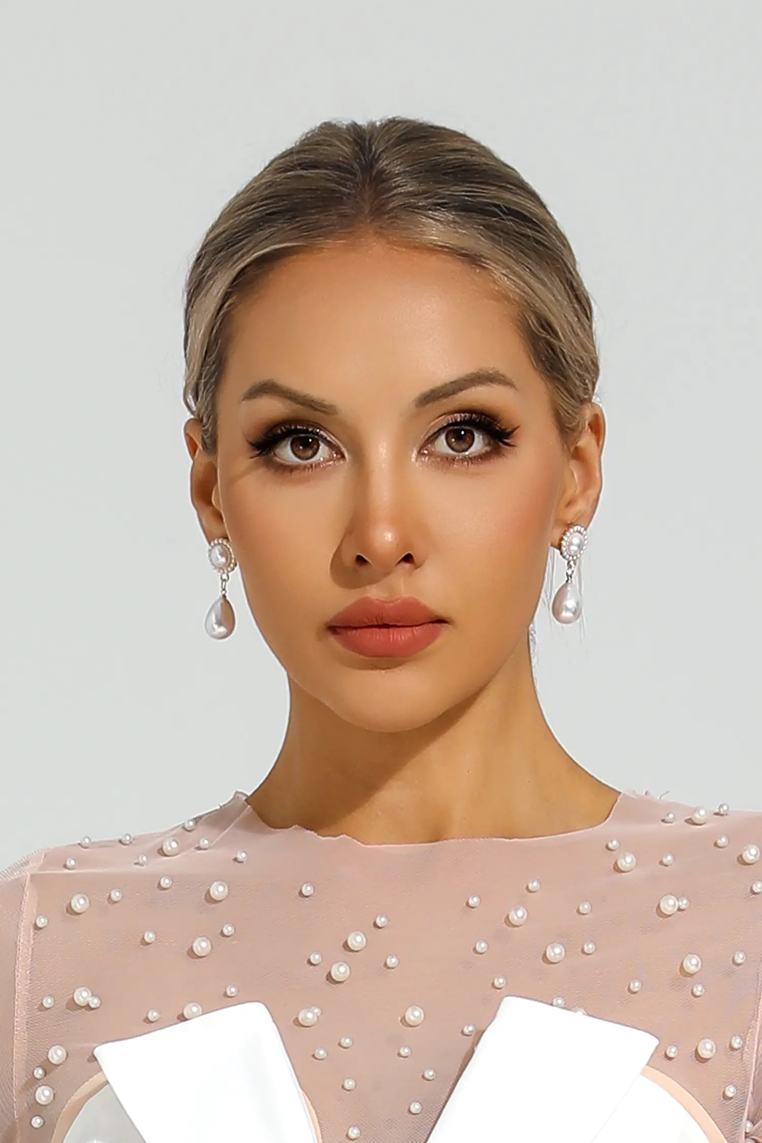 Alva White Pear Earrings