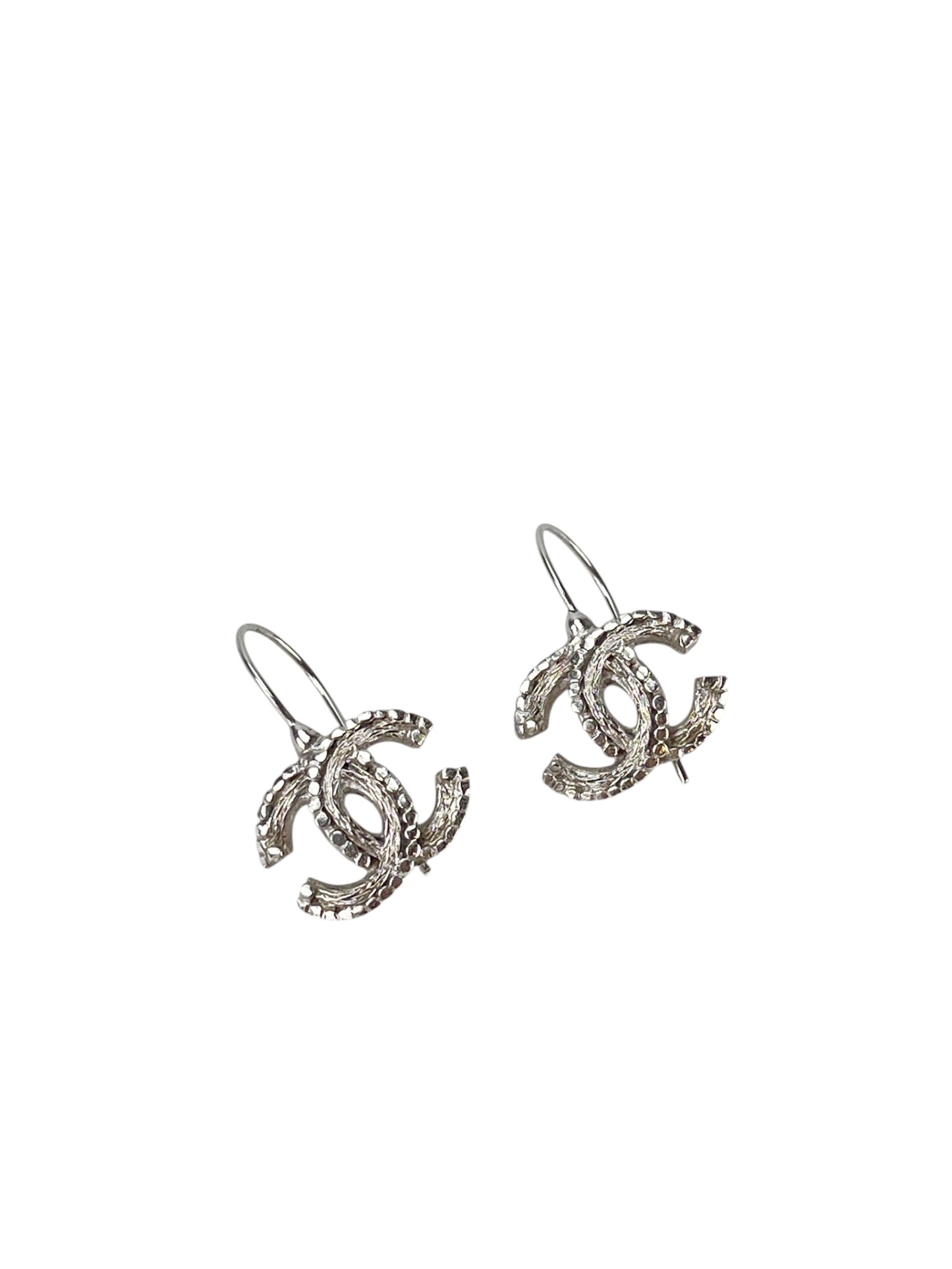 CHANEL - 00A Silver Wheat Ear CC Earrings