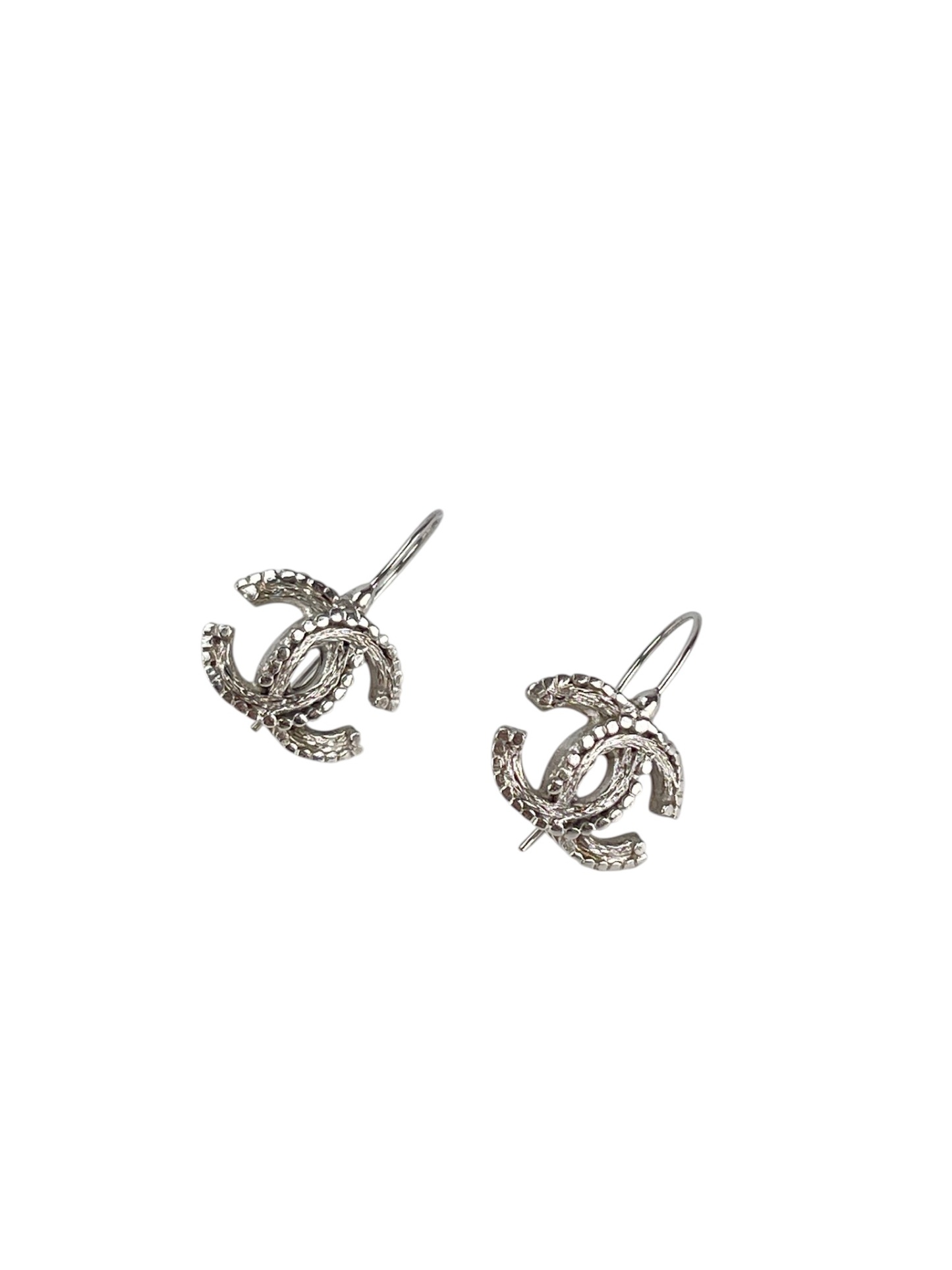 CHANEL - 00A Silver Wheat Ear CC Earrings