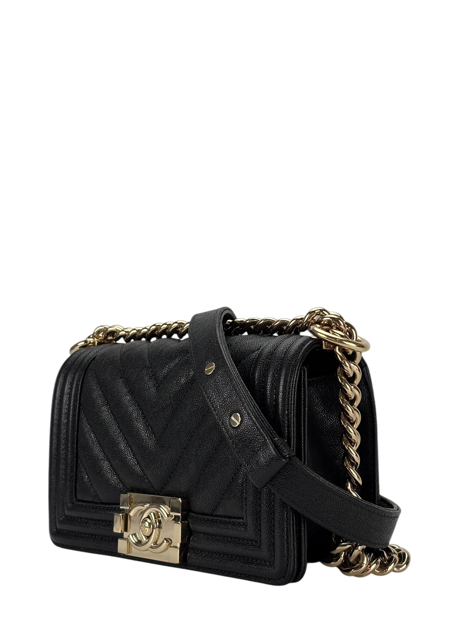 CHANEL - Small Boy Flap Bag V-stich Black Caviar Sliver Hardware