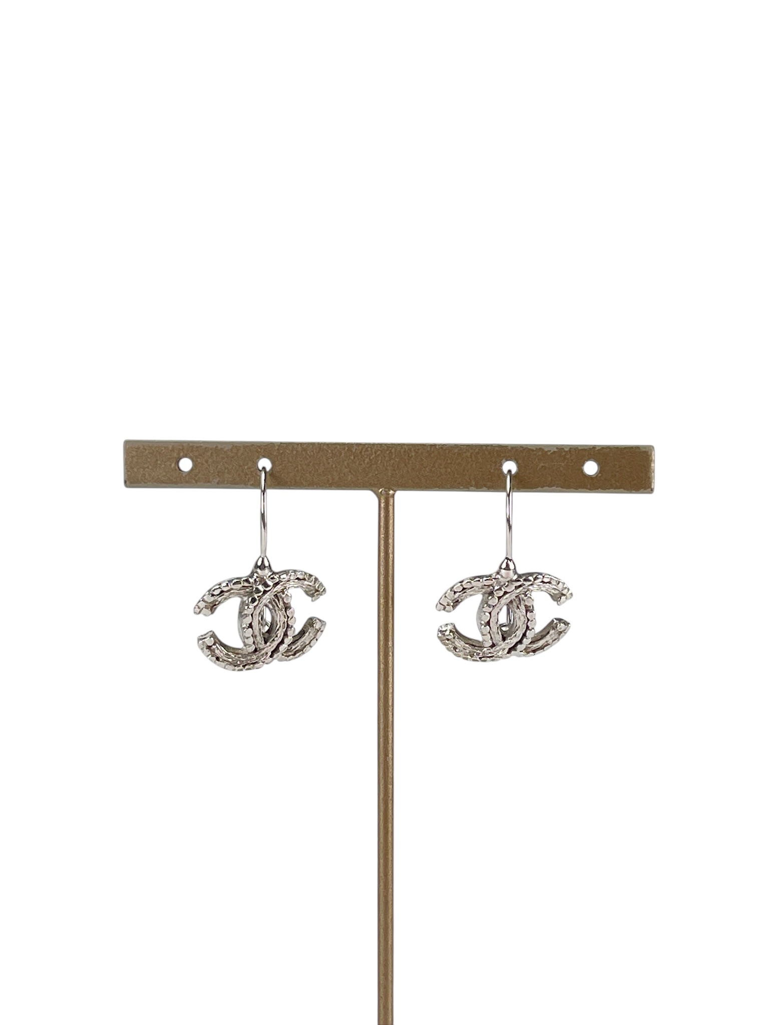 CHANEL - 00A Silver Wheat Ear CC Earrings