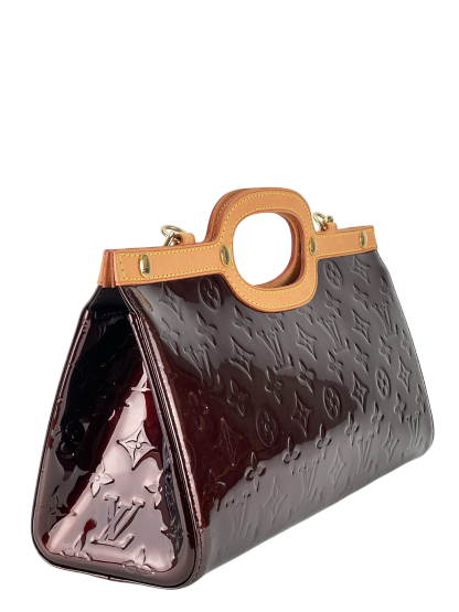LOUIS VUITTON - Red Patent Leather Vernis Roxbury Shoulder Bag