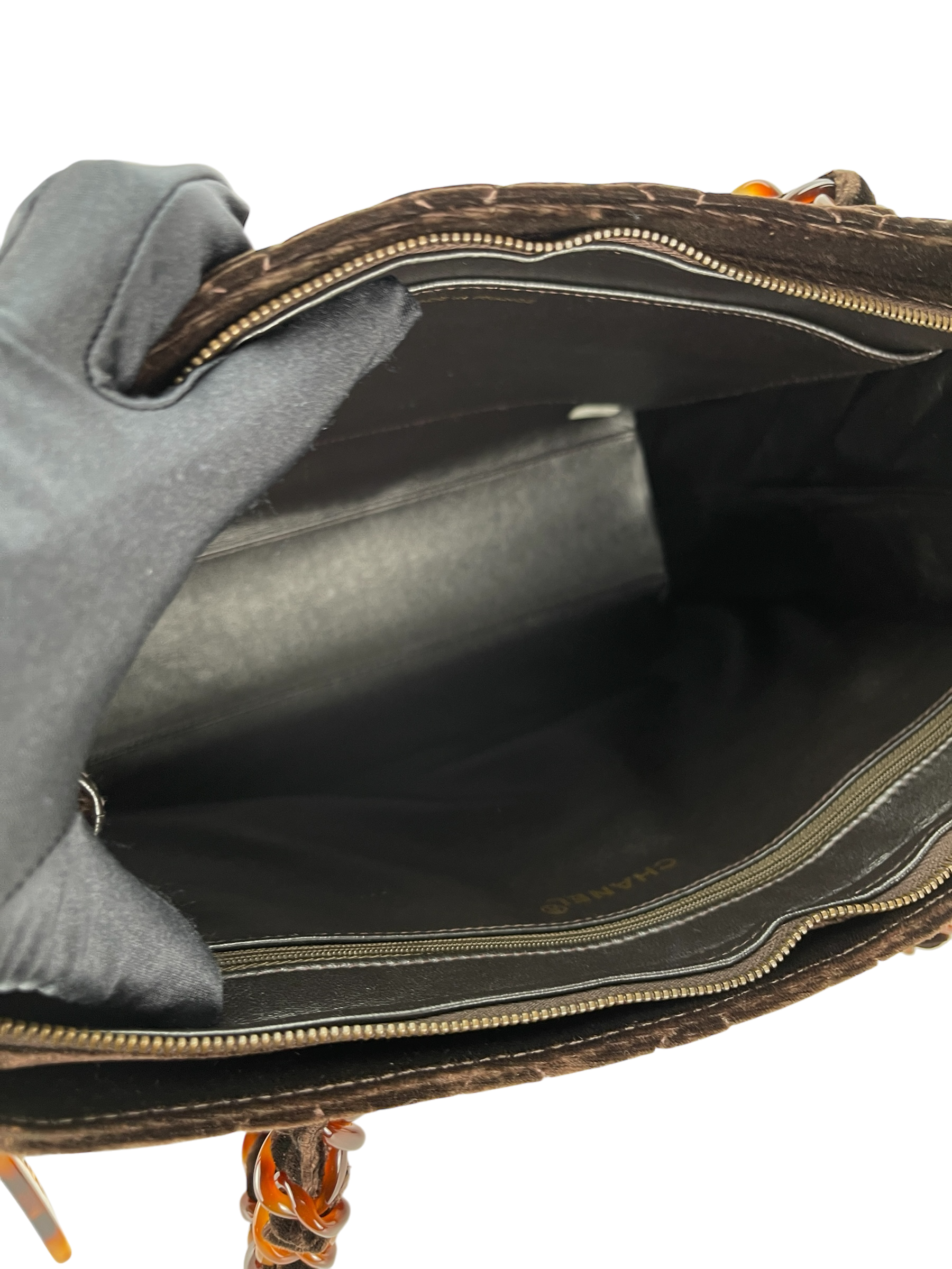 CHANEL - Brown Velvet Tortoiseshell Matelassé Velour Chain Shoulder Handbag