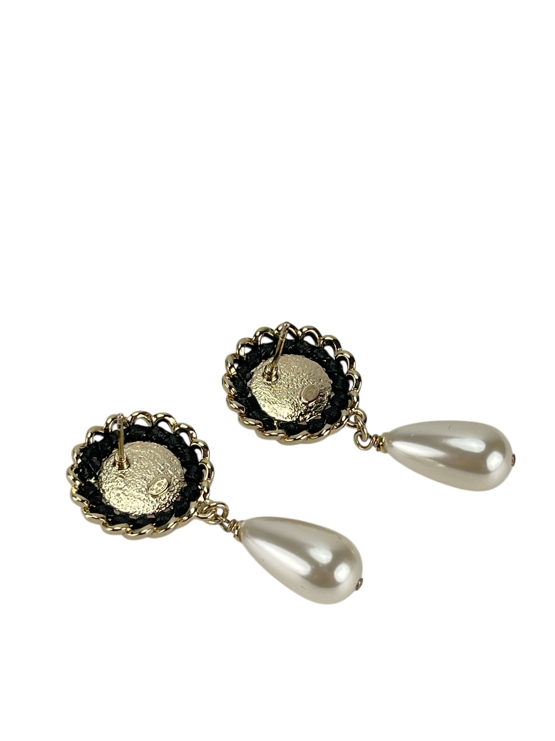 CHANEL - 24B Gold Logo CC Coco Mark Pearl Flower Earrings 