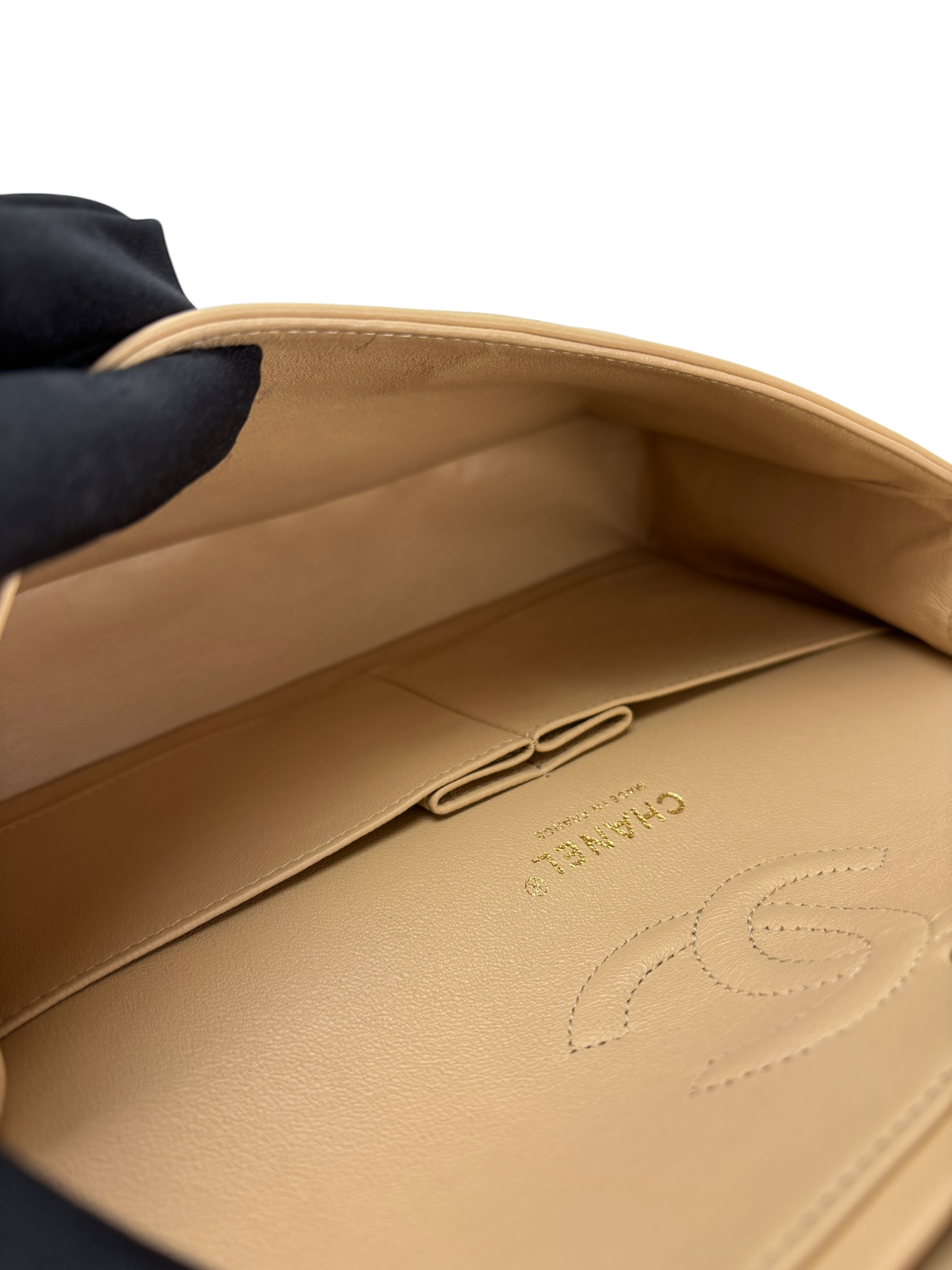 CHANEL - Medium Classic Double Flap Bag Beige Lambskin Gold Hardware (CF25)