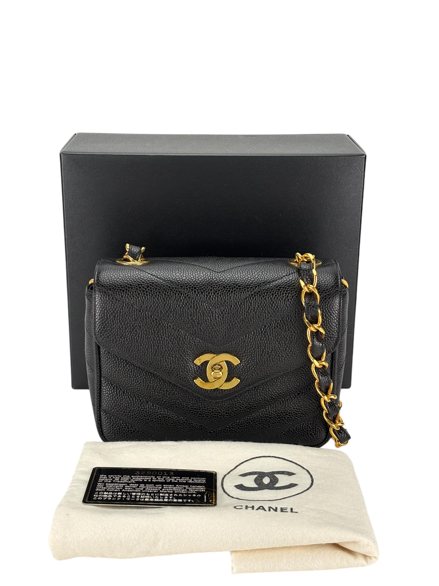 CHANEL - Black Cavair 1995 mini V-Stitch Square shoulder bag